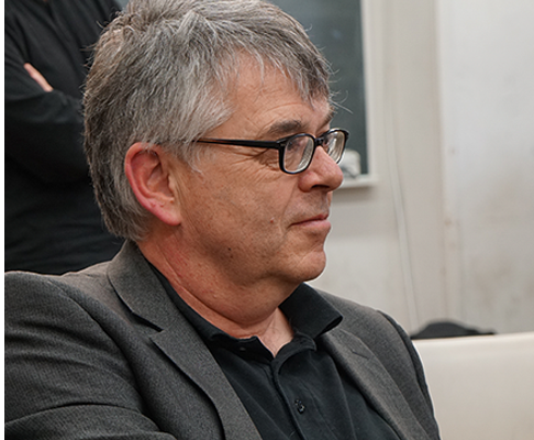 Prof. Dipl.-Ing. Christian Peter, Studiengangsleiter im Studiengang Architektur an der Hochschule Augsburg Prof. Dipl.-Ing. Christian Peter über den Studiengang Architektur