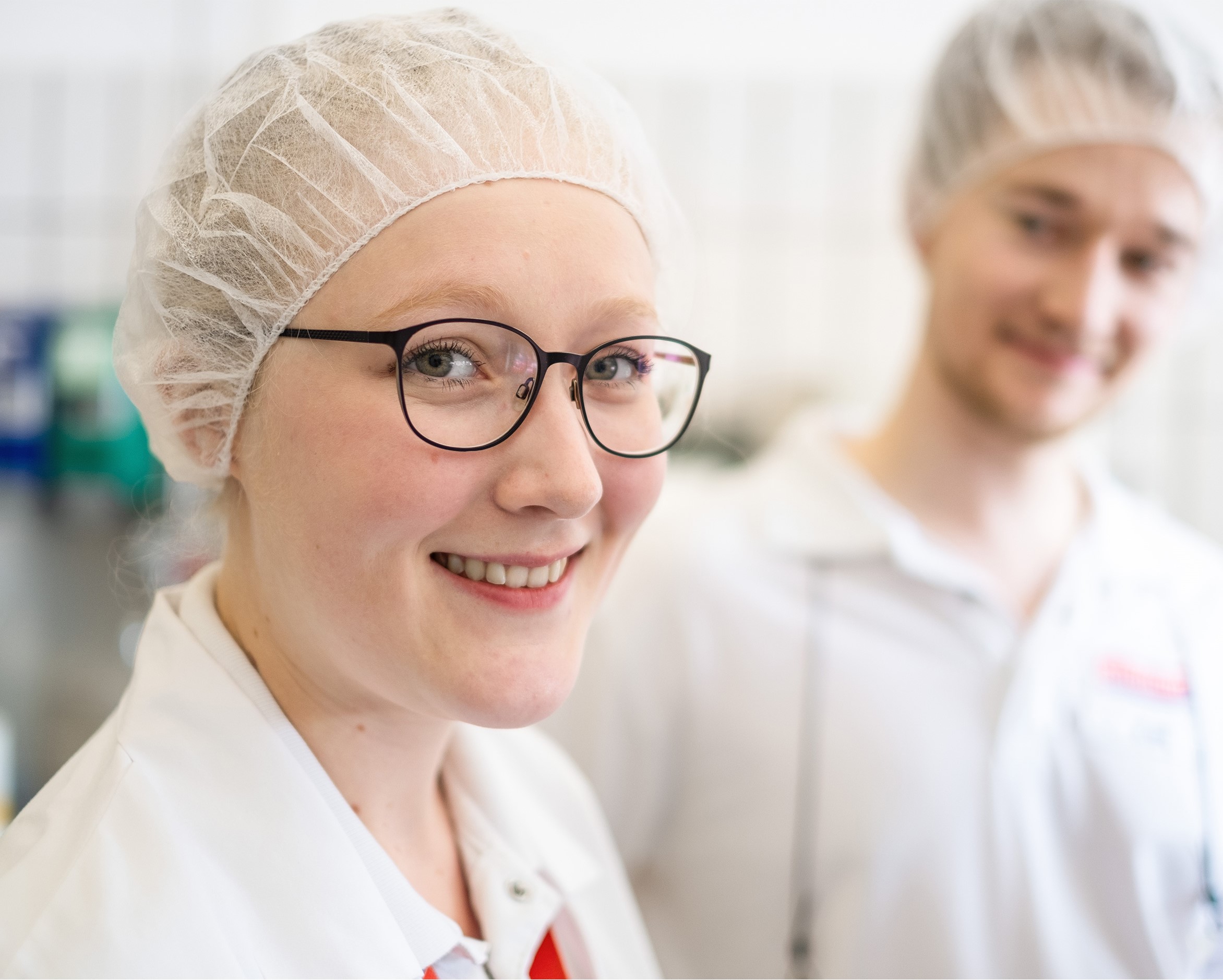 Miriam Mayer, Auszubildende zur Milchwirtschaftlichen Laborantin bei der Ehrmann AG Miriam Mayer über den Beruf des Milchwirtschaftlichen Laboranten
