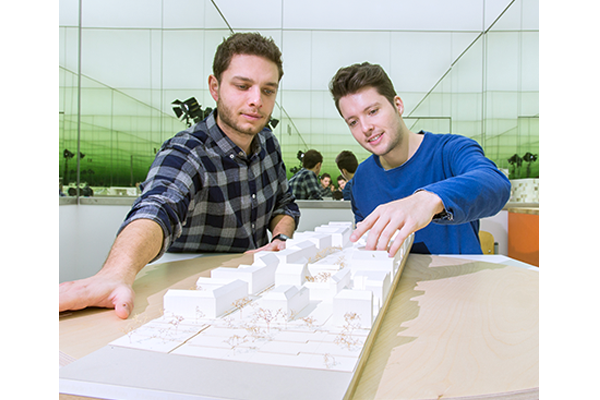 Interview Inhaltsbild zum Studiengang Architektur Interview Inhaltsbild zum Studiengang Architektur