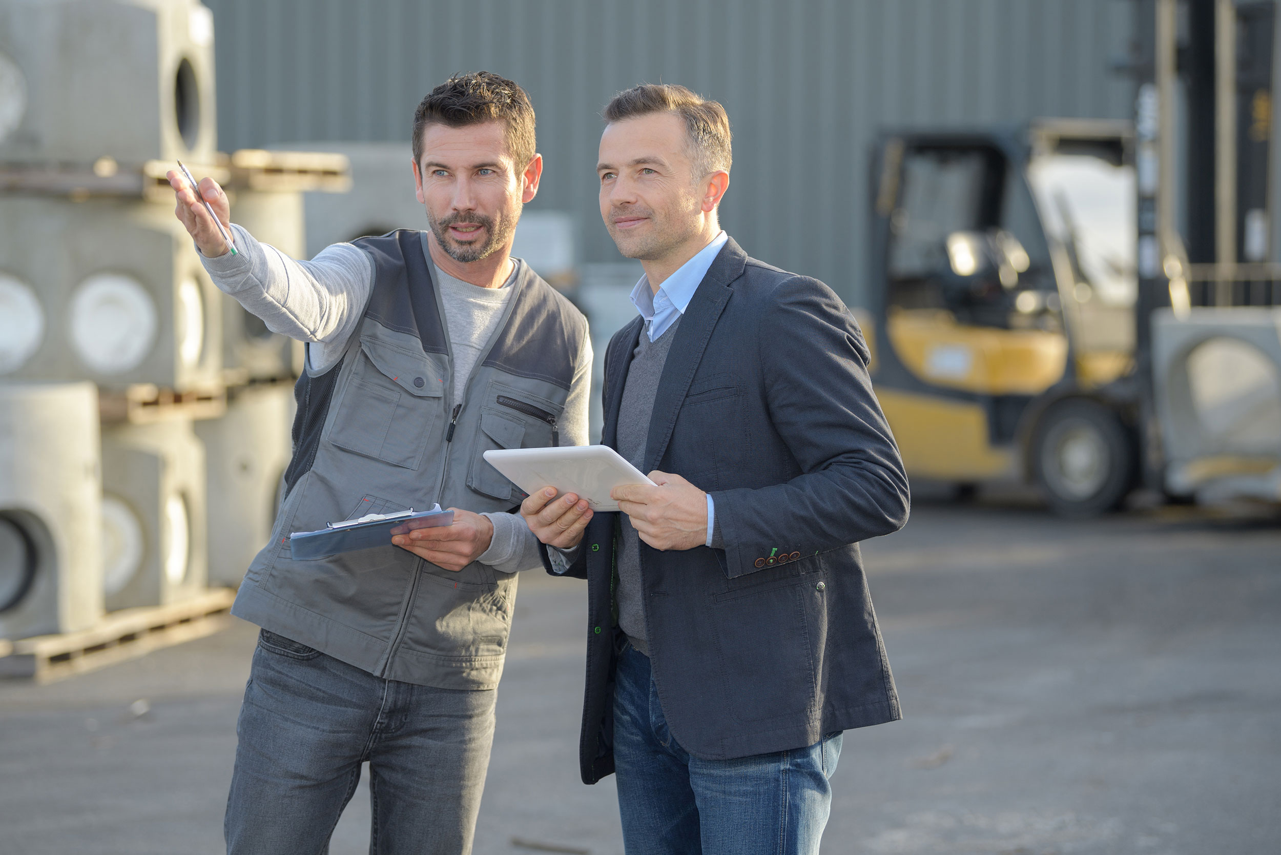 Arbeiten bei Activ-Group Arbeiten bei Activ-Group