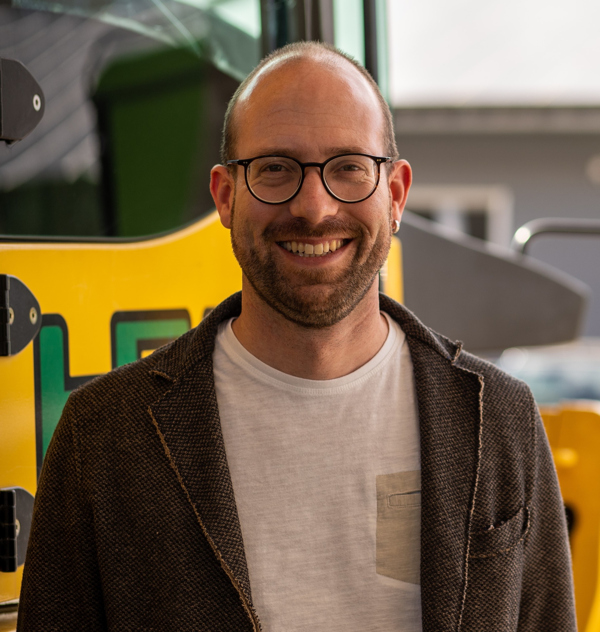Andreas Bierer, Ausbildungsleiter bei der Heim Bau GmbH & Co. KG Andreas Bierer, Ausbildungsleiter bei der Heim Bau GmbH & Co. KG über die Ausbildung zum Straßenbauer