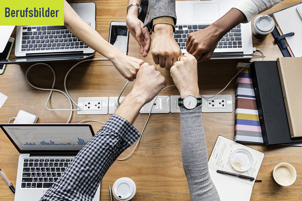 Interview Headerbild zum Berufsbild Interaktionsdesigner Interview Headerbild zum Berufsbild Interaktionsdesigner