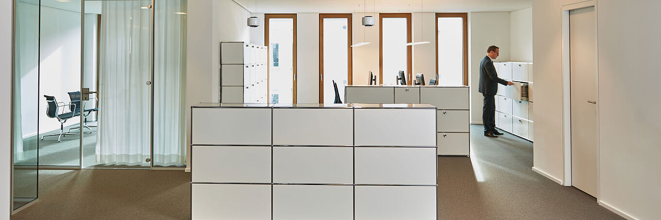 Buero_1800x600-02