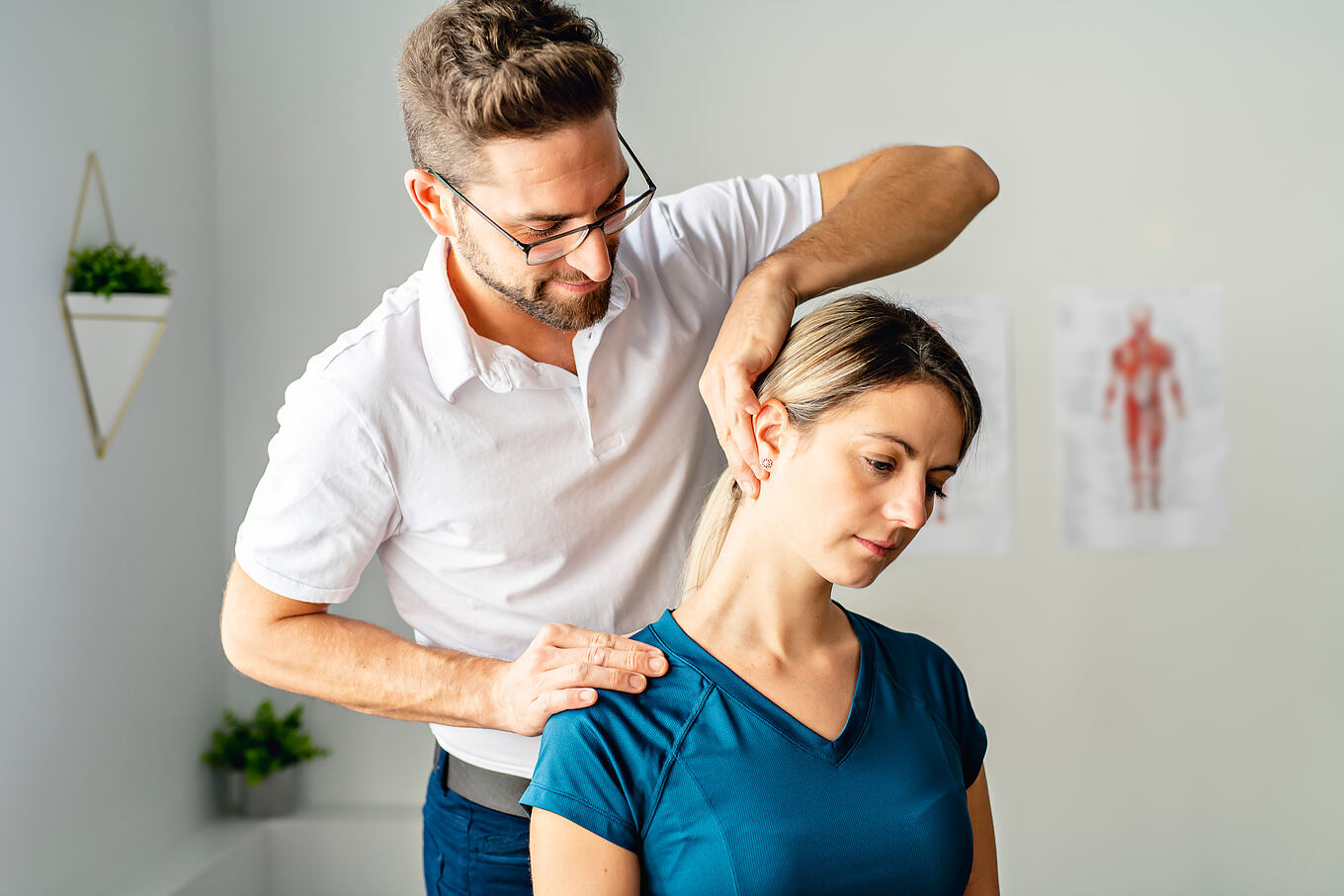 A,Modern,Rehabilitation,Physiotherapy,Man,At,Work,With,Woman,Client