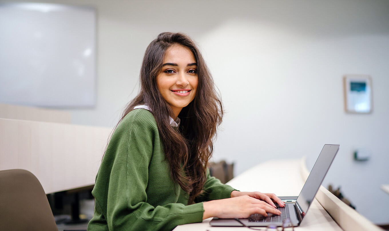 Portrait,Of,A,Beautiful,,Young,And,Intelligent-looking,Indian,Asian,Woman