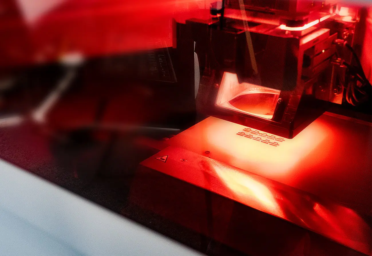 csm_brunner-electronic-produktionstechnologien-lasercutting_87dbb52d19.jpg
